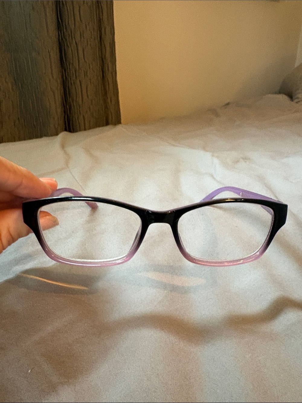 Two-Tone Black to Lavender Gradient 1.50 readers